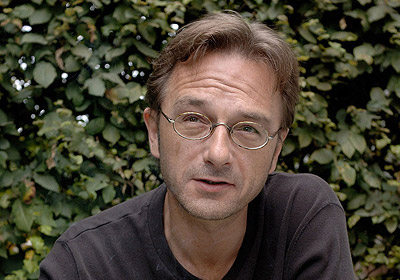 Foto: Der Kabarettist Fritz Eckenga ist am 20.11.2009 zu Gast am SGS.