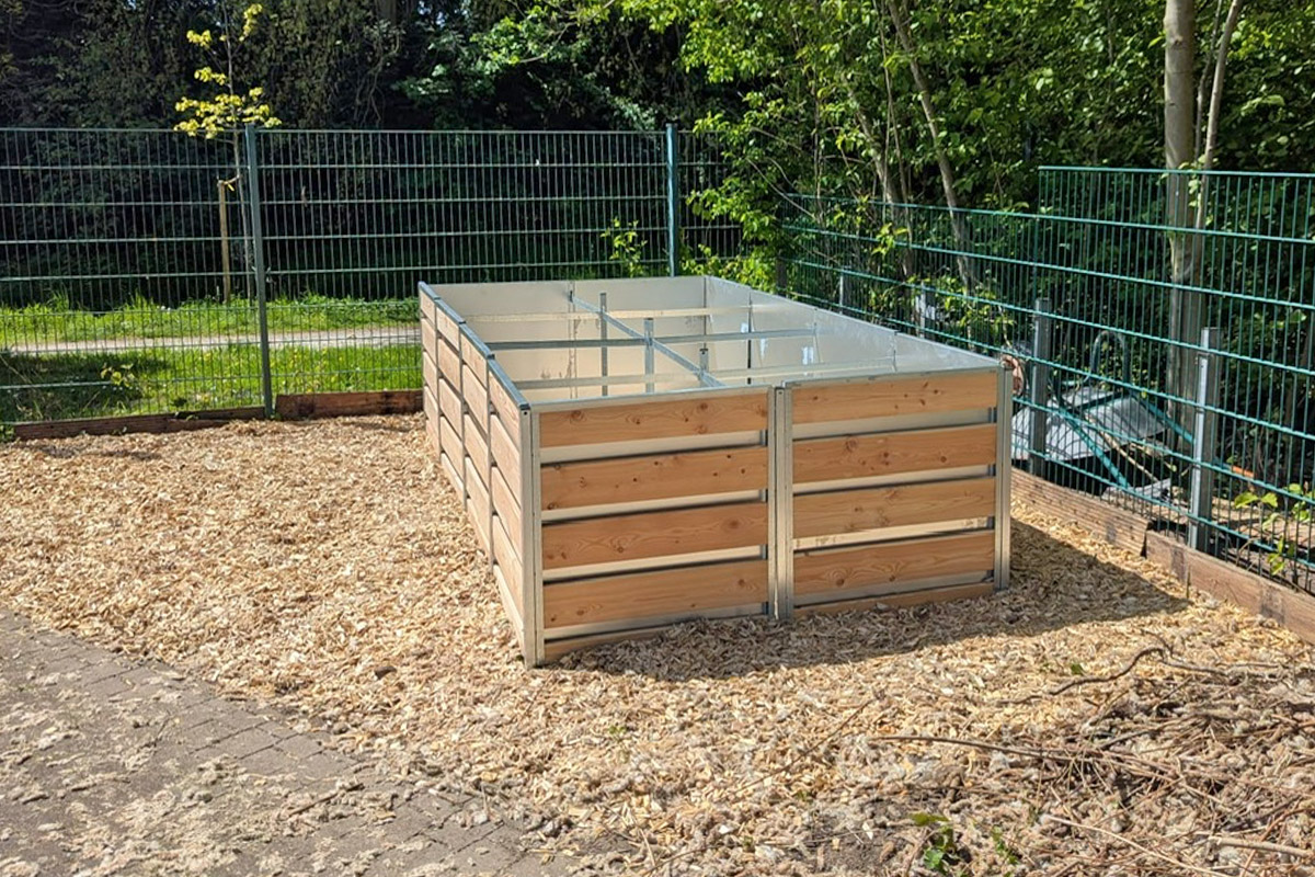 Hochbeete auf dem Oberstufenschulhof