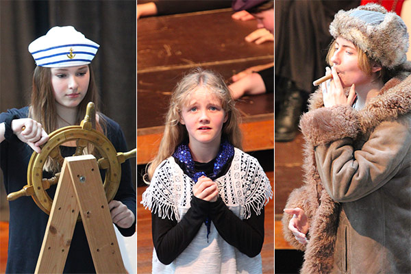 Foto: Drei der Charaktere auf der sinkenden Titanic.