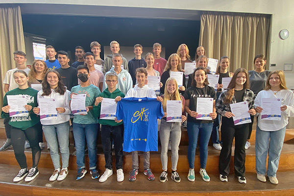 Foto: Die neuen Sporthelferinnen und Sporthelfer des SGS.