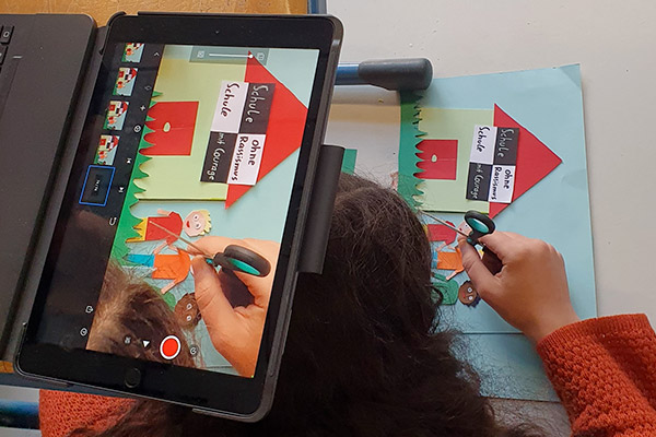 Foto: In liebevoller Detailarbeit entstanden Trickfilme.