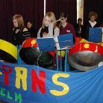  Die Steelband "Hot Pans"