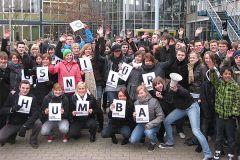 Foto zum Artikel:  Der Abijahrgang 2010 beim 1LIVE-Schulduell 2010