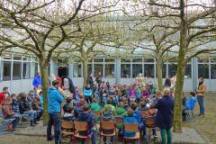 Foto zum Artikel:  Da es am SGS keine Linden gibt, bildeten die vier…