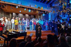 Foto zum Artikel:  Akkustisch wie optisch war das Adventskonzert ein…